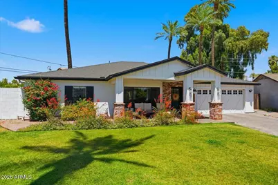 4214 E Turney Avenue, Phoenix, AZ 85018 - Photo 2