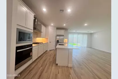 27383 N 69th Lane, Peoria, AZ 85383 - Photo 6