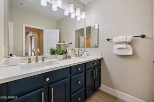 7027 N Scottsdale Rd, Paradise Valley, AZ 85253 - Photo 22