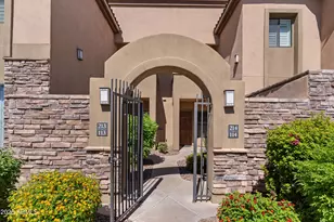7027 N Scottsdale Rd, Paradise Valley, AZ 85253 - Photo 1