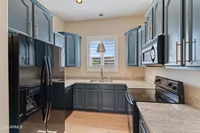 7027 N Scottsdale Road #214, Paradise Valley, AZ 85253 - Photo 8