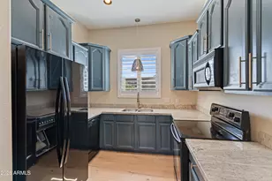 7027 N Scottsdale Rd, Paradise Valley, AZ 85253 - Photo 8