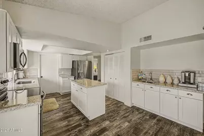 17837 N 45th Avenue, Glendale, AZ 85308 - Photo 2