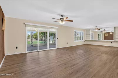 18446 N 104th Avenue, Sun City, AZ 85373 - Photo 10