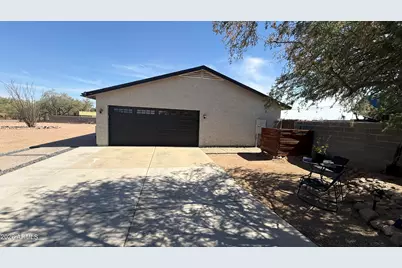 4863 E 18th Avenue, Apache Junction, AZ 85119 - Photo 2