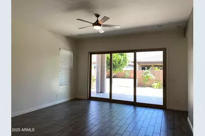 233 W Sandra Terrace, Phoenix, AZ 85023 - Photo 4