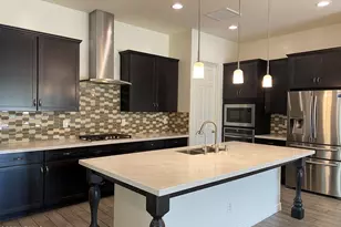 233 W Sandra Ter, Phoenix, AZ 85023 - Photo 10