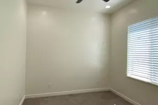 233 W Sandra Ter, Phoenix, AZ 85023 - Photo 16