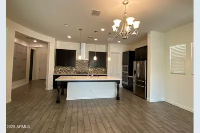 233 W Sandra Terrace, Phoenix, AZ 85023 - Photo 6