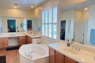 2245 W Clearview Trail, Phoenix, AZ 85086 - Photo 10