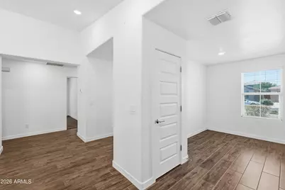 348 W Tamarack Drive, San Tan Valley, AZ 85140 - Photo 8