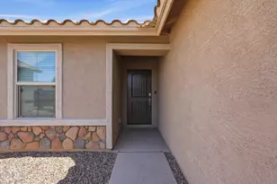 348 W Tamarack Dr, San Tan Valley, AZ 85140 - Photo 2