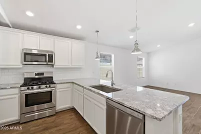 348 W Tamarack Drive, San Tan Valley, AZ 85140 - Photo 4