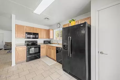 3422 W Glass Lane, Phoenix, AZ 85041 - Photo 12