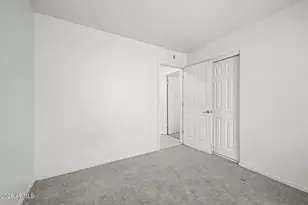 3422 W Glass Ln, Phoenix, AZ 85041 - Photo 20