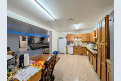 7364 N 39th Avenue, Phoenix, AZ 85051 - Photo 22