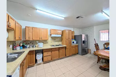 7364 N 39th Avenue, Phoenix, AZ 85051 - Photo 20