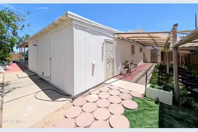 7364 N 39th Avenue, Phoenix, AZ 85051 - Photo 52