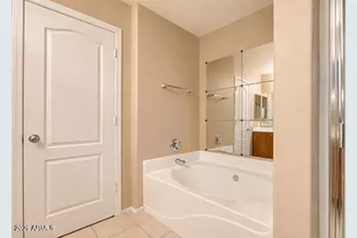 9591 N 82nd Lane, Peoria, AZ 85345 - Photo 10