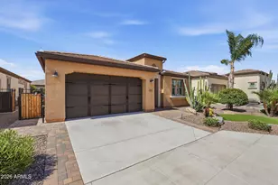 830 E Garden Basket Dr, Queen Creek, AZ 85140 - Photo 2