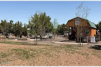 1325 W Little Bit Drive, Ash Fork, AZ 86320 - Photo 4