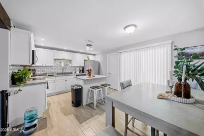 3624 E Capitan Dreyfus Avenue, Phoenix, AZ 85032 - Photo 4