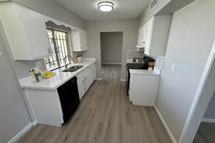 13640 N Silverbell Dr, Sun City, AZ 85351 - Photo 16