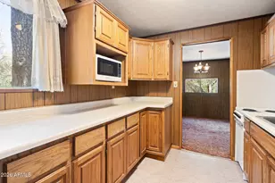 2943 Buckskin Rd, Overgaard, AZ 85933 - Photo 10