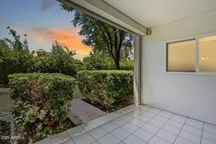 6125 E Indian School Rd, Scottsdale, AZ 85251 - Photo 18