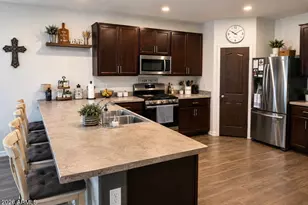 7388 N 127th Dr, Glendale, AZ 85307 - Photo 2