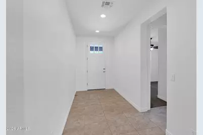10631 E Wavelength Avenue, Mesa, AZ 85212 - Photo 4