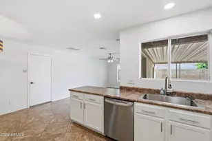 5538 W Hartford Ave, Glendale, AZ 85308 - Photo 8