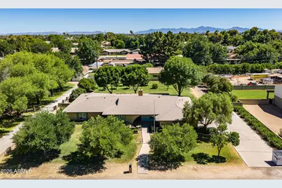 6801 W Surrey Avenue, Peoria, AZ 85381 - Photo 4