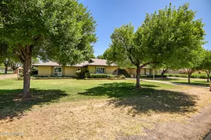 6801 W Surrey Ave, Peoria, AZ 85381 - Photo 2