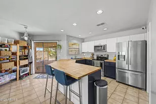 12605 S Coconino Ct, Phoenix, AZ 85044 - Photo 8