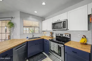 12605 S Coconino Ct, Phoenix, AZ 85044 - Photo 10