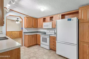 29005 N 225th Ave, Wittmann, AZ 85361 - Photo 10