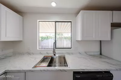 7242 S 41st Street, Phoenix, AZ 85042 - Photo 16