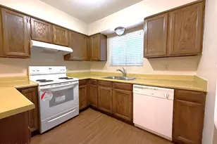 757 S Vineyard, Mesa, AZ 85210 - Photo 4