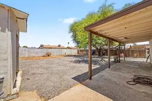 1929 N 69th Dr, Phoenix, AZ 85035 - Photo 16