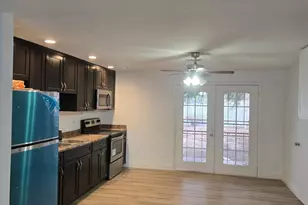1929 N 69th Dr, Phoenix, AZ 85035 - Photo 2