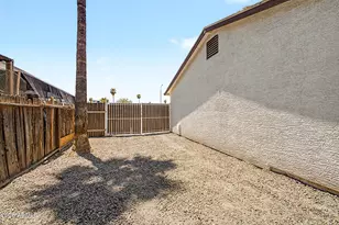 1929 N 69th Dr, Phoenix, AZ 85035 - Photo 14