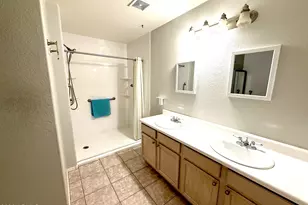 10781 W Robin Ln W, Peoria, AZ 85373 - Photo 14