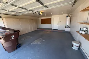 10781 W Robin Ln W, Peoria, AZ 85373 - Photo 16