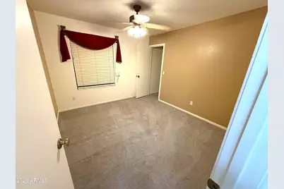 10781 W Robin Lane W, Peoria, AZ 85373 - Photo 10