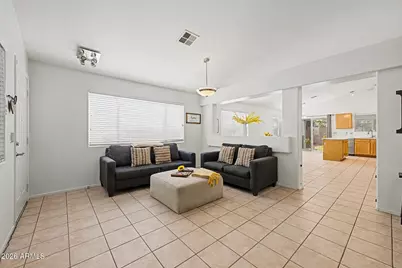 2863 W Muriel Drive, Phoenix, AZ 85053 - Photo 6