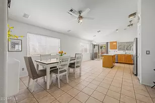 2863 W Muriel Dr, Phoenix, AZ 85053 - Photo 8