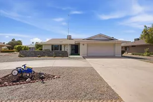 11193 W Thunderbird Blvd, Sun City, AZ 85351 - Photo 38