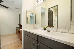 4029 N 57th Pl, Phoenix, AZ 85018 - Photo 24