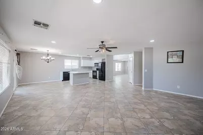 2913 W Fremont Road, Phoenix, AZ 85041 - Photo 8